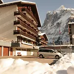 & Hotel 3*