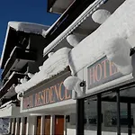 Hotel &